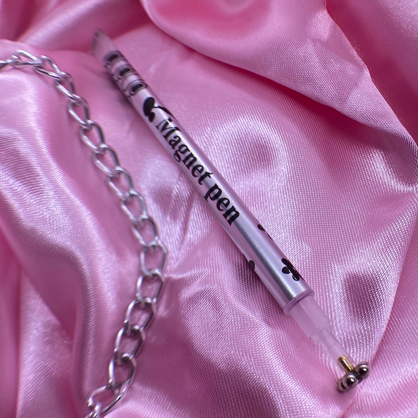 Magnet pen